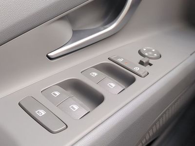 2026 Hyundai ELANTRA — photo 26 view