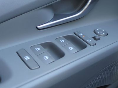 2026 Hyundai ELANTRA — photo 28 view