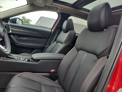 2026 Mazda CX-50 Hybrid - Photo 18