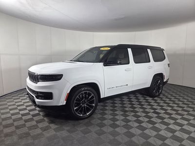 2025 Jeep Grand Wagoneer - Photo 4
