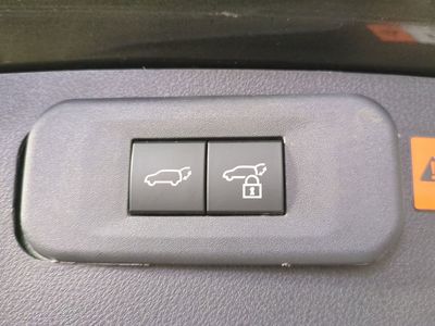 2025 Lexus NX - Photo 15