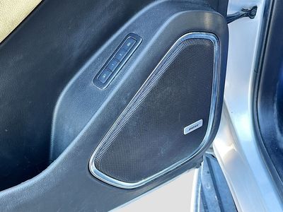 2020 GMC Yukon - Photo 19