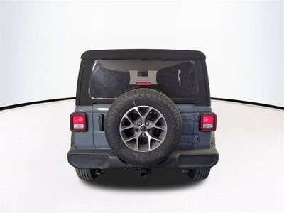 2024 Jeep Wrangler - Photo 6