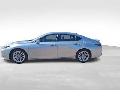2022 Lexus ES - Photo 27