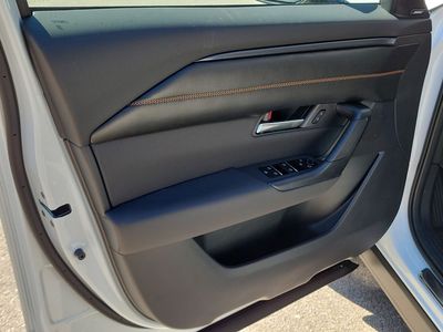 2026 Mazda CX-50 - Photo 20