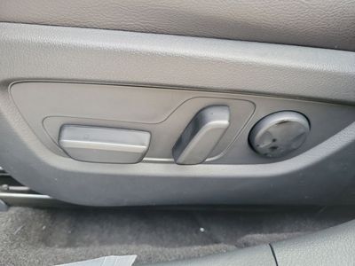 2026 Mazda CX-50 - Photo 18