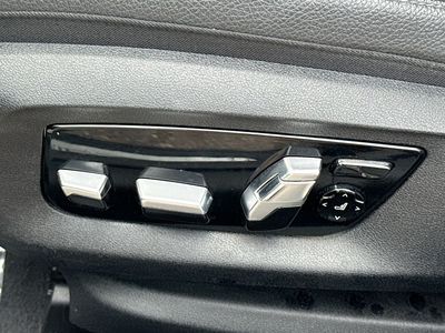 2019 BMW 5 Series - Photo 25
