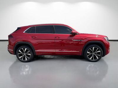 2024 Volkswagen Atlas Cross Sport - Photo 2