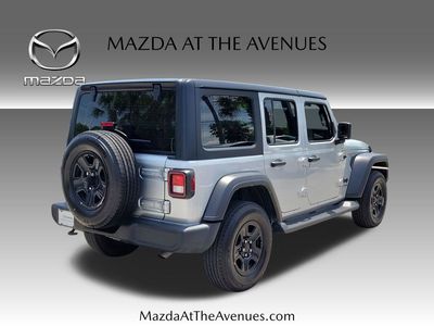 2022 Jeep Wrangler - Photo 4