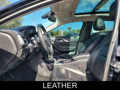 2019 INFINITI QX30 - Photo 2