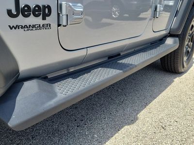 2022 Jeep Wrangler - Photo 8