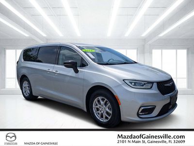 2024 Chrysler Pacifica - Photo 1