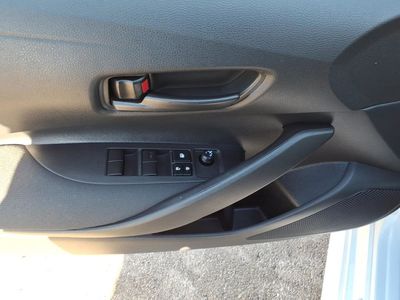 2025 Toyota Corolla - Photo 18