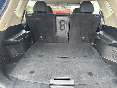 2017 Nissan Rogue - Photo 28