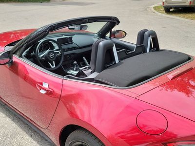 2026 Mazda MX-5 Miata - Photo 9
