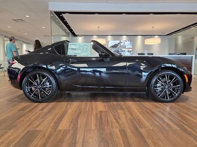 2026 Mazda MX-5 Miata RF - Photo 11