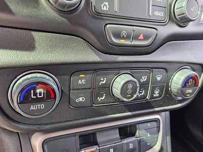 2024 GMC Terrain - Photo 25