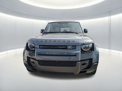 2026 Land Rover Defender 110 - Photo 9