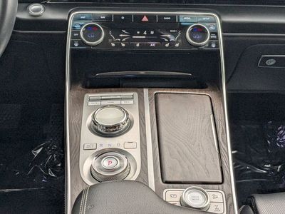 2024 Genesis GV80 - Photo 17