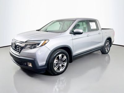 2019 Honda Ridgeline - Photo 2