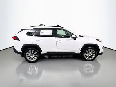 2024 Toyota RAV4 - Photo 2