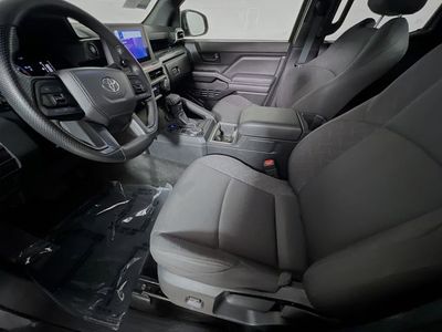 2025 Toyota Tacoma - Photo 11