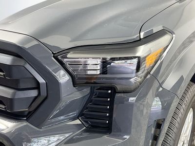 2025 Toyota Tacoma - Photo 8