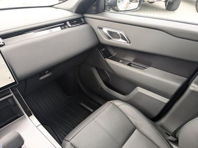 2026 Land Rover Range Rover Velar - Photo 16