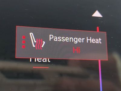 2024 Dodge Hornet - Photo 29