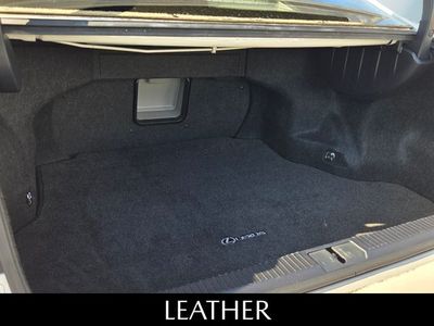 2017 Lexus ES - Photo 10