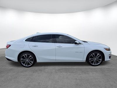 2022 Chevrolet Malibu - Photo 3
