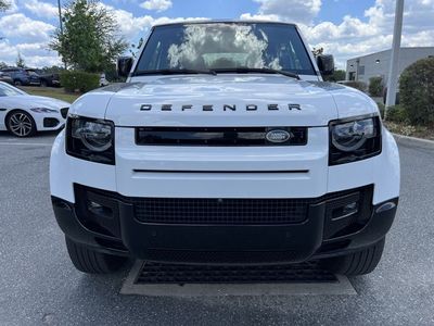 2025 Land Rover Defender 110 - Photo 8