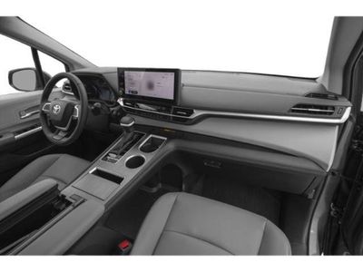 2026 Toyota Sienna — photo 14 view