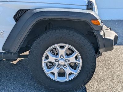 2021 Jeep Wrangler - Photo 11