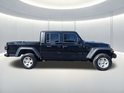 2023 Jeep Gladiator - Photo 6