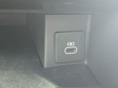 2025 Land Rover Discovery - Photo 24