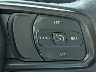 2023 Jeep Gladiator - Photo 23