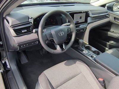 2026 Toyota Camry - Photo 9