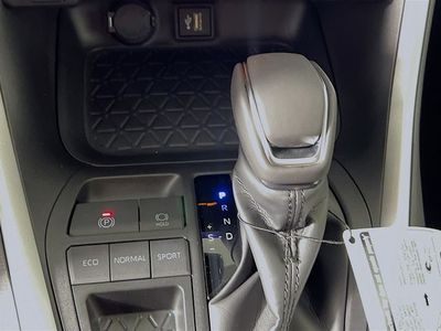 2024 Toyota RAV4 - Photo 21