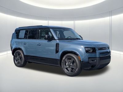 2026 Land Rover Defender 110 - Photo 3