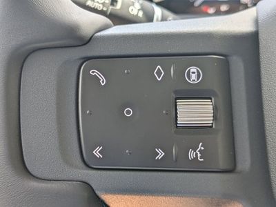 2026 Land Rover Defender 110 - Photo 23