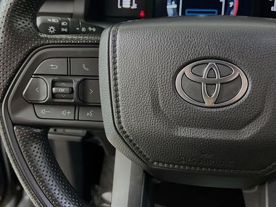 2025 Toyota Tacoma - Photo 15