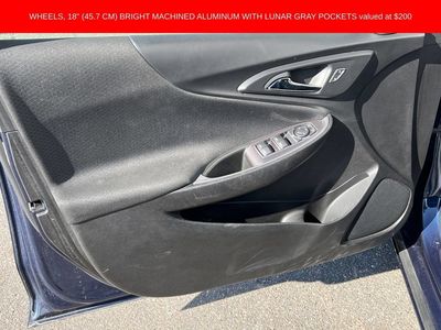 2022 Chevrolet Malibu — detail view