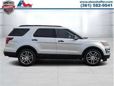 2017 Ford Explorer — side profile view