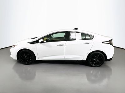 2018 Chevrolet Volt — interior view