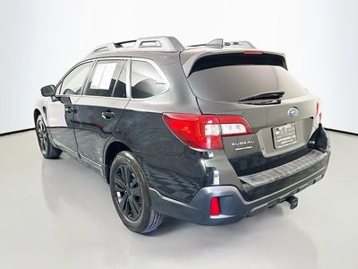 2019 Subaru Outback — detail view
