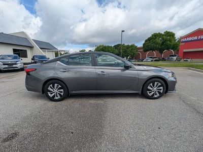 2024 Nissan Altima — side profile view