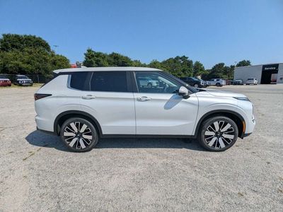 2026 Mitsubishi Outlander — side profile view