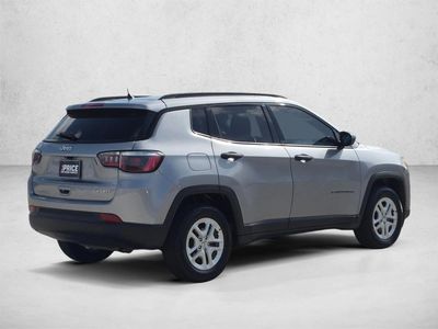 2018 Jeep Compass — detail view