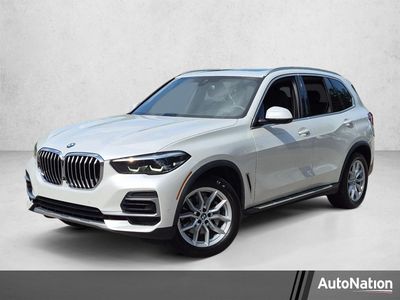 2023 BMW X5 sDrive40i Sports Activity Vehicle in White — front three-quarter view